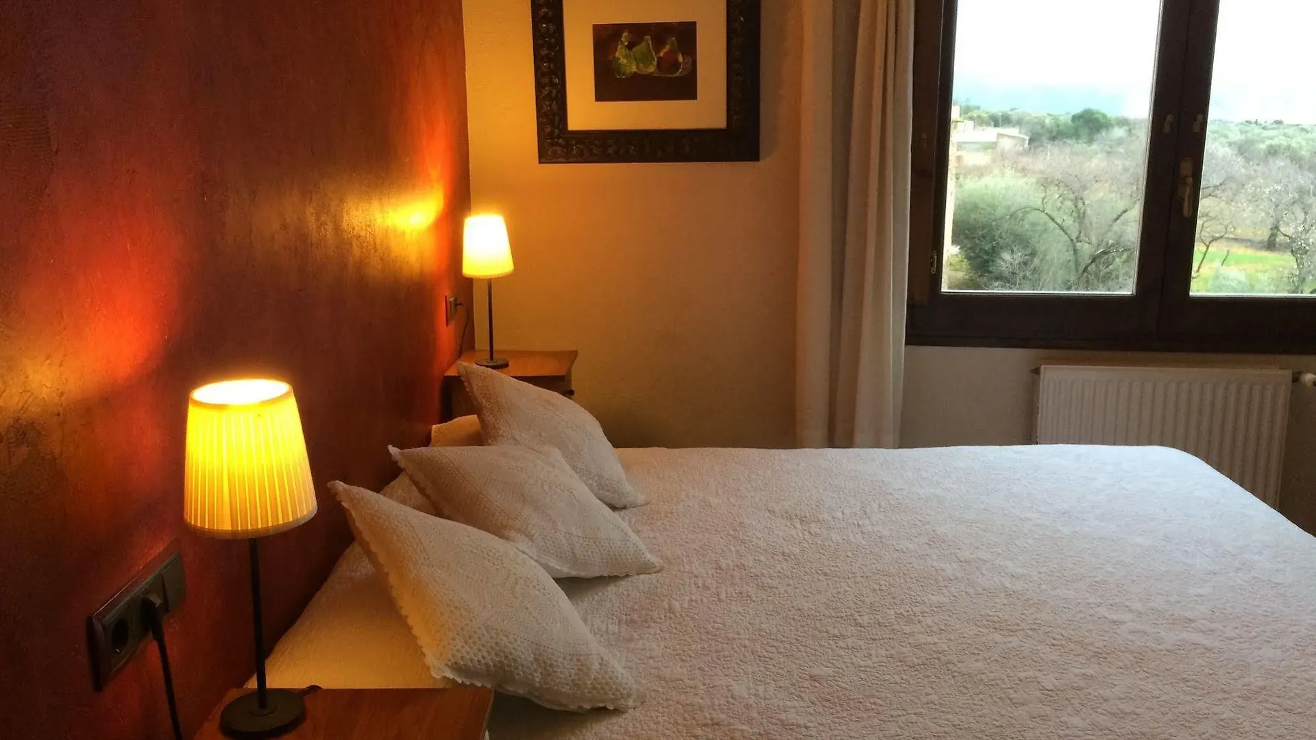 El Cau De Palau Guest House Country house Palau Saverdera