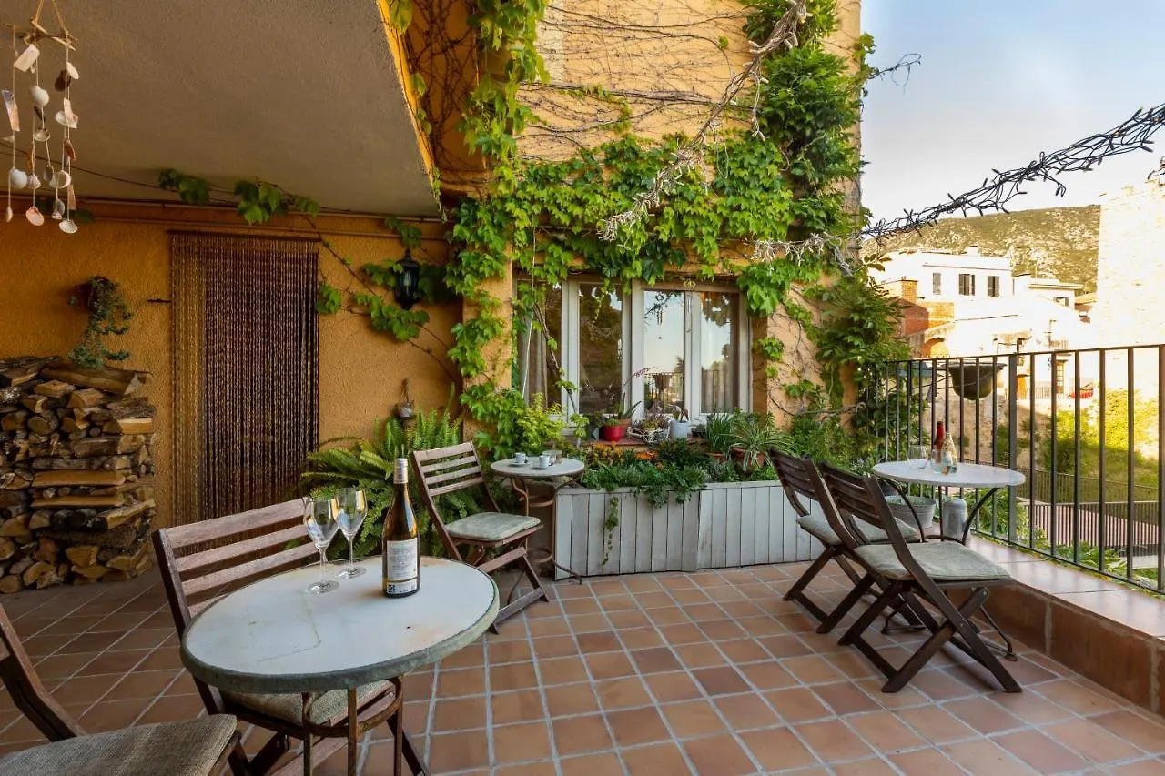 El Cau De Palau Guest House