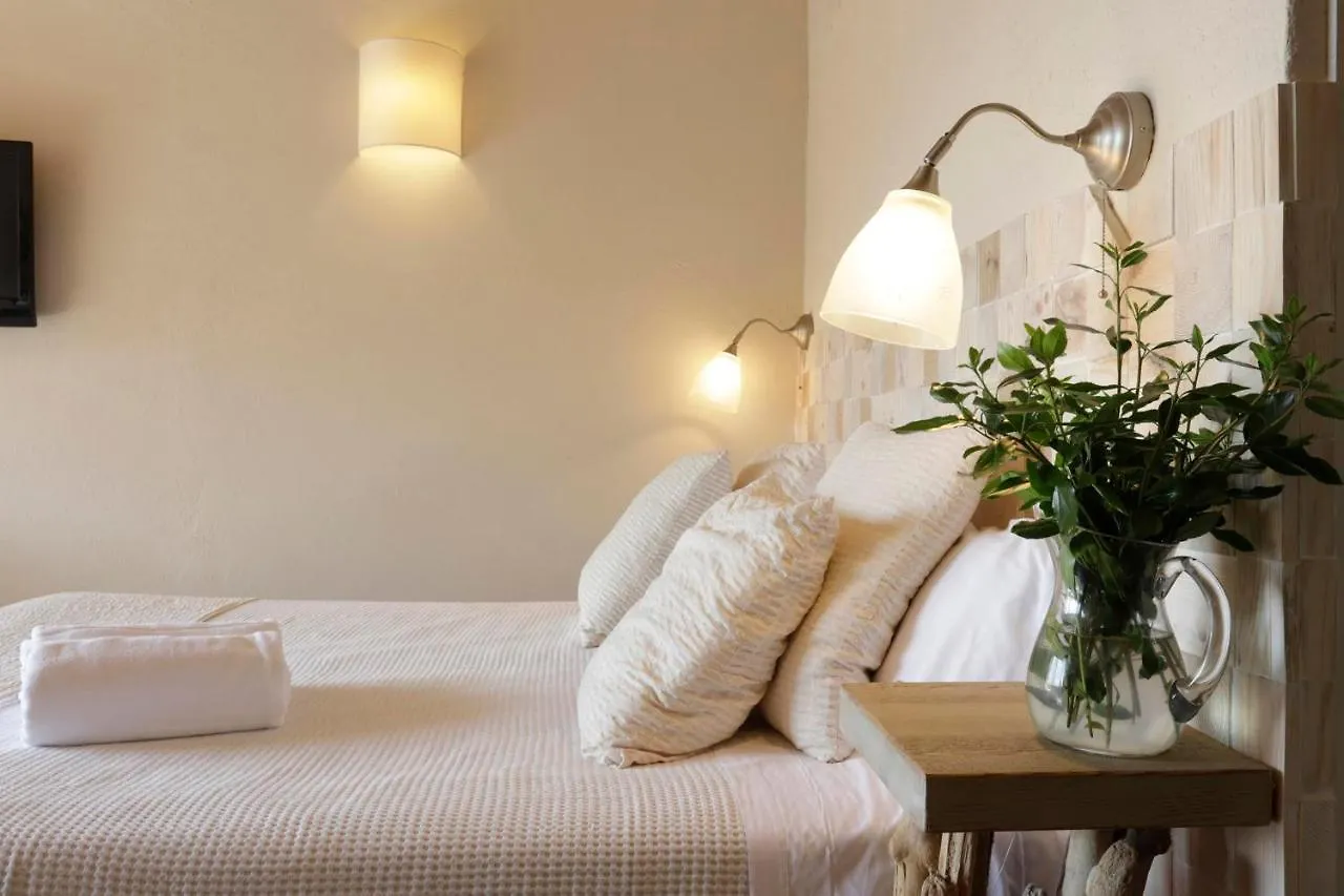 El Cau De Palau Guest House Country house Palau Saverdera